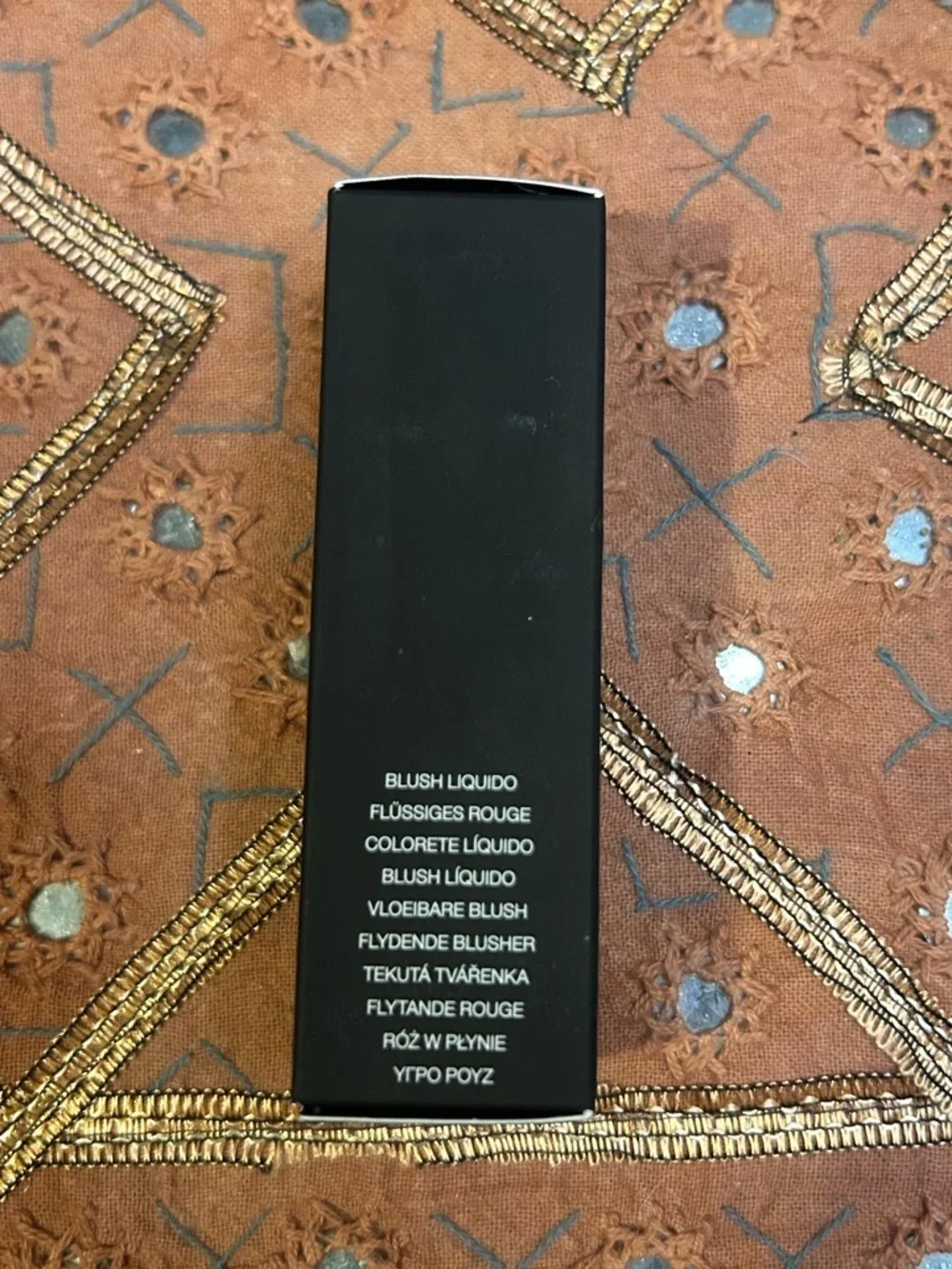 NARS Afterglow Liquid Blush in Behave